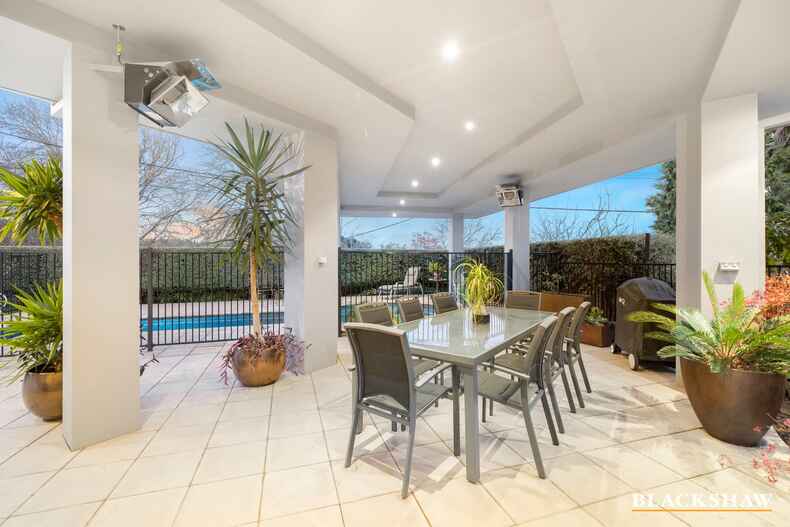 24B Hampton Circuit Yarralumla 24B Hampton Circuit Yarralumla