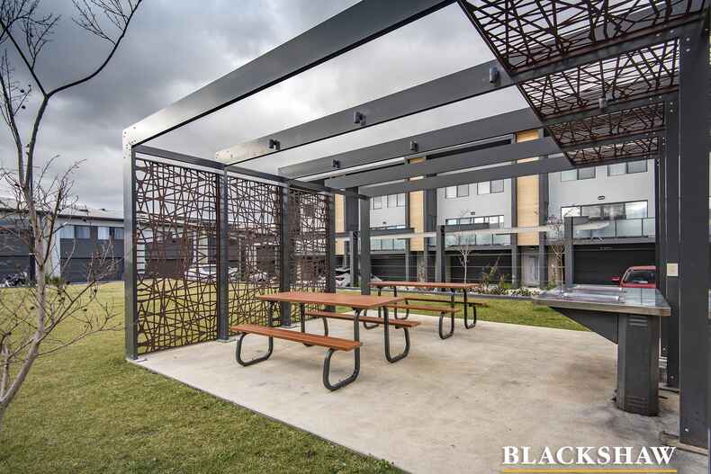 60/39 Woodberry Avenue Coombs