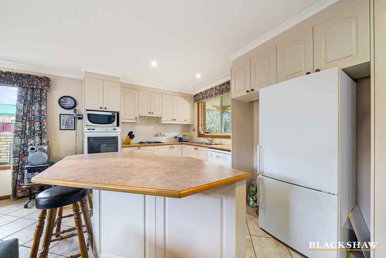 35 Burraly Court Ngunnawal 35 Burraly Court Ngunnawal