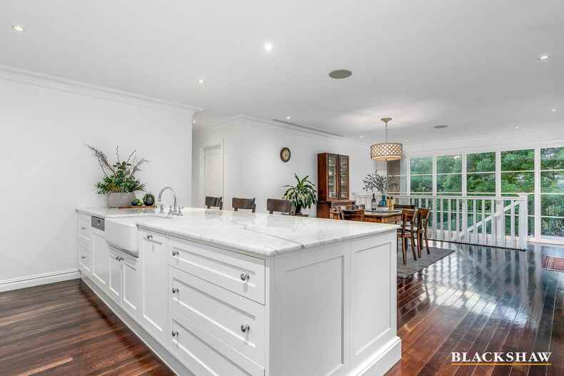 95 Strickland Crescent Deakin