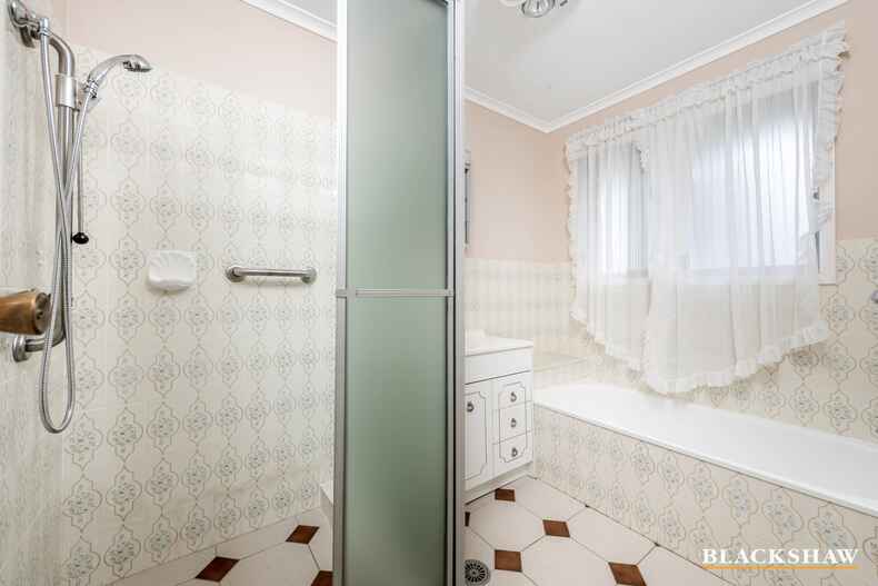 37 Badenoch Crescent Evatt 37 Badenoch Crescent Evatt