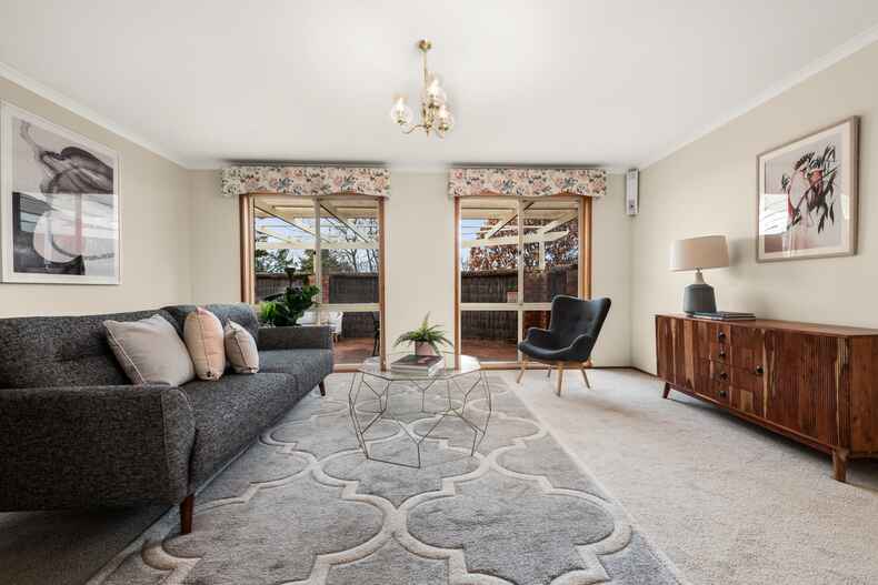 2  Davitt Close Isaacs