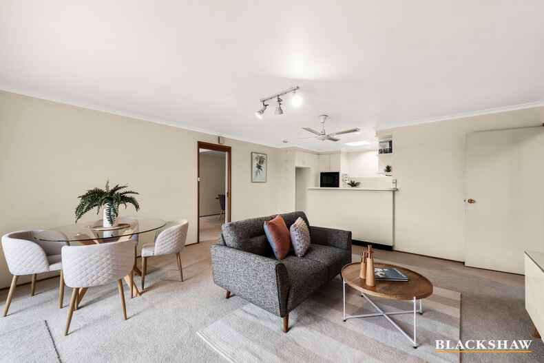 2  Davitt Close Isaacs