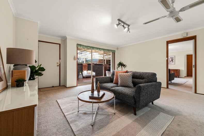 2  Davitt Close Isaacs