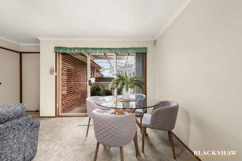 2  Davitt Close Isaacs