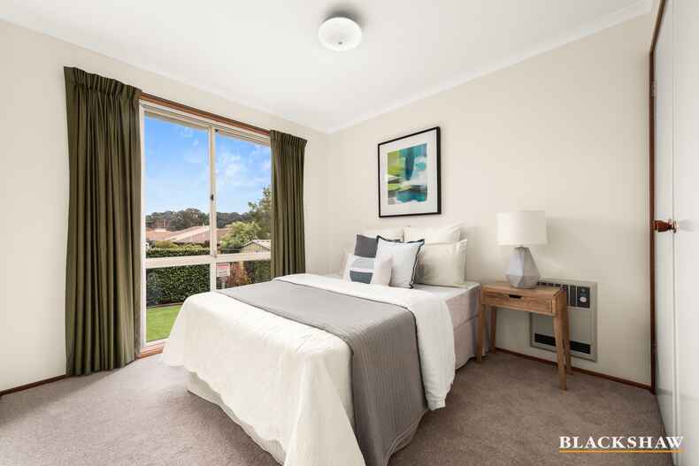 2  Davitt Close Isaacs