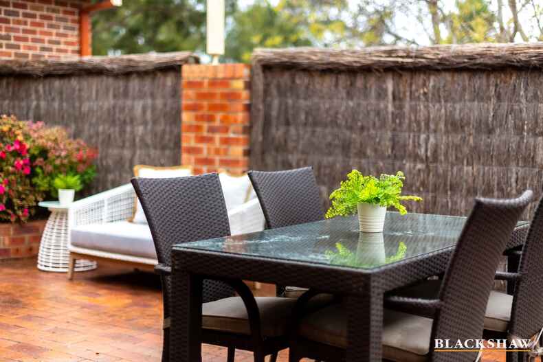 2  Davitt Close Isaacs