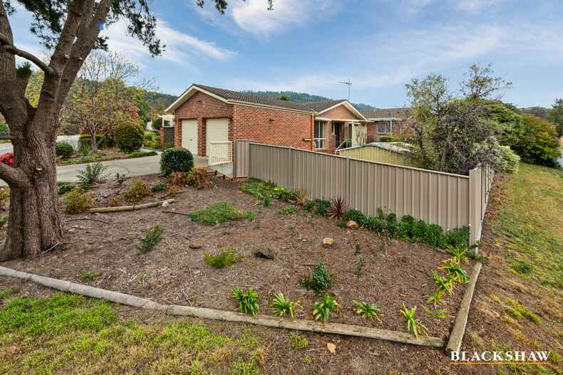 2  Davitt Close Isaacs