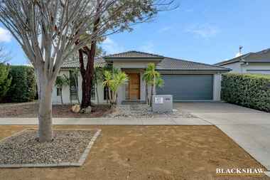 27 Judith Wright Street Franklin