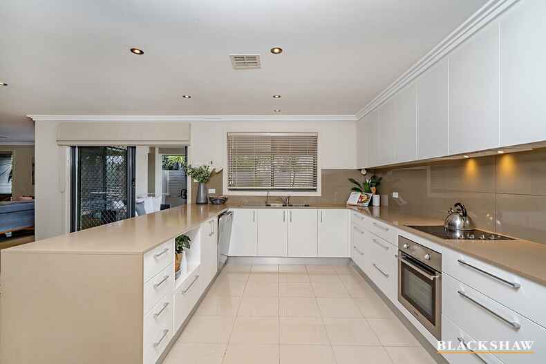 27 Judith Wright Street Franklin