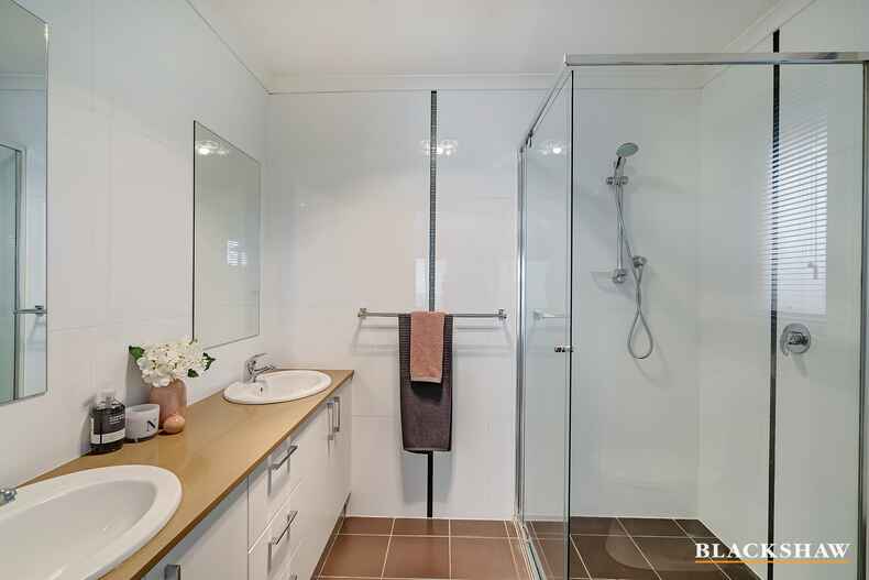 27 Judith Wright Street Franklin