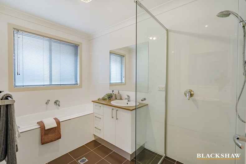 27 Judith Wright Street Franklin