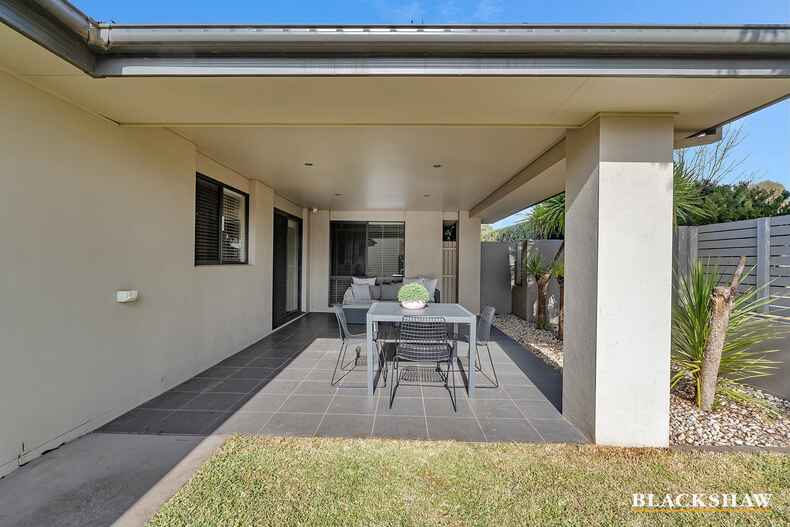 27 Judith Wright Street Franklin