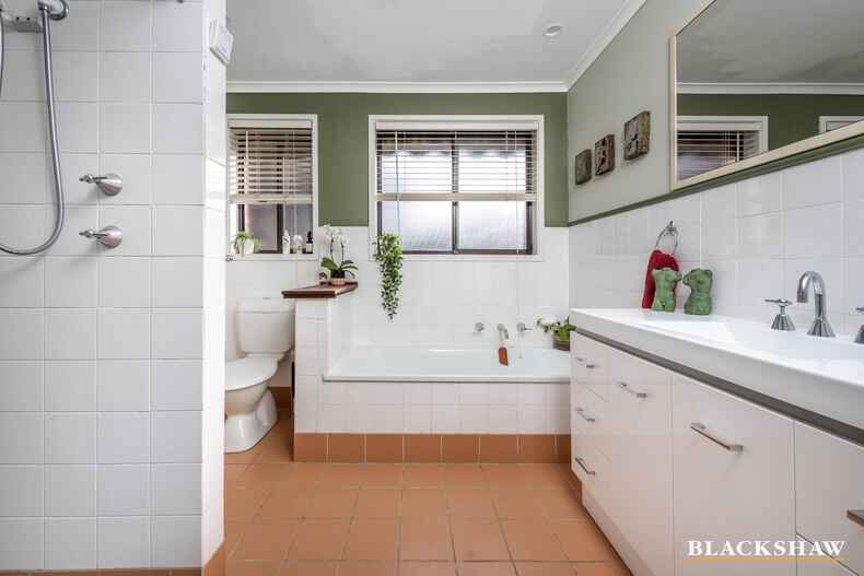 24 Watterson Place Gilmore 24 Watterson Place Gilmore