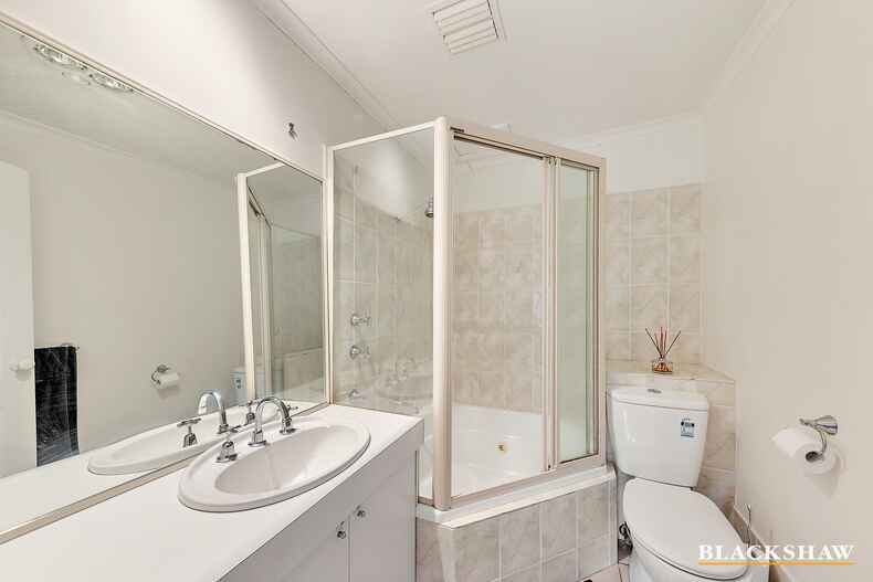 28/51 Leahy Close Narrabundah