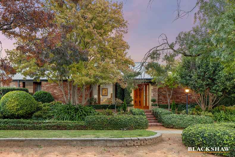 1 Hamilton Row Yarralumla