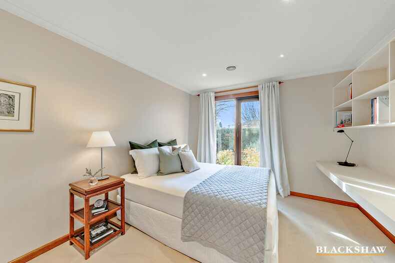 1 Hamilton Row Yarralumla 1 Hamilton Row Yarralumla