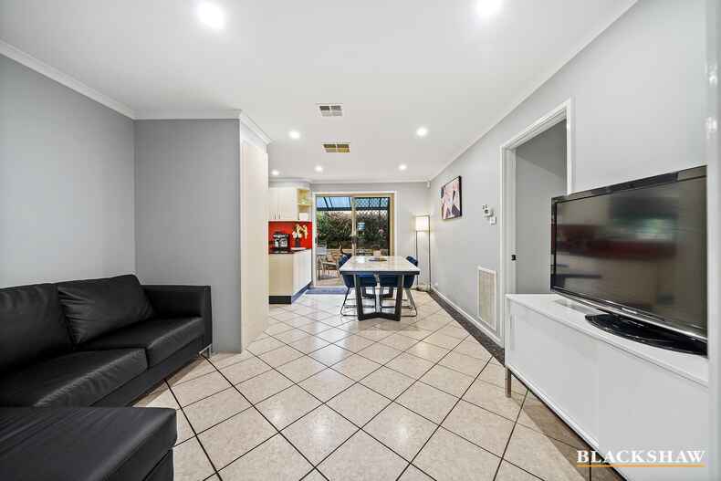 8 Kaleski Place Banks 8 Kaleski Place Banks