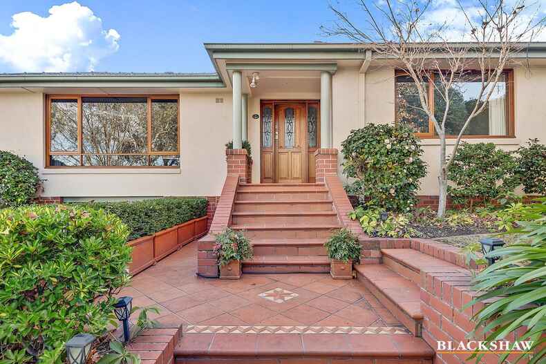 9 Waller Crescent Campbell 9 Waller Crescent Campbell