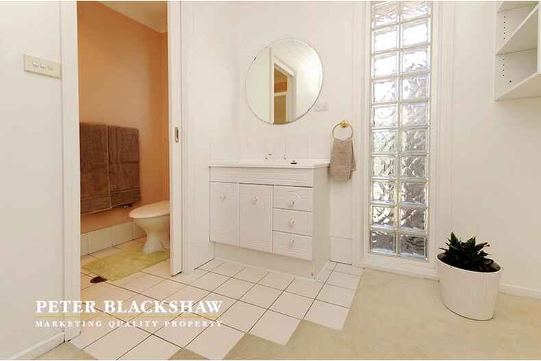 21 Alice Jackson Crescent Gilmore