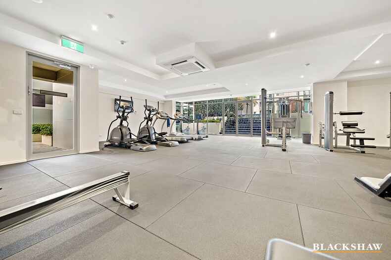 16/15 Coranderrk Street City