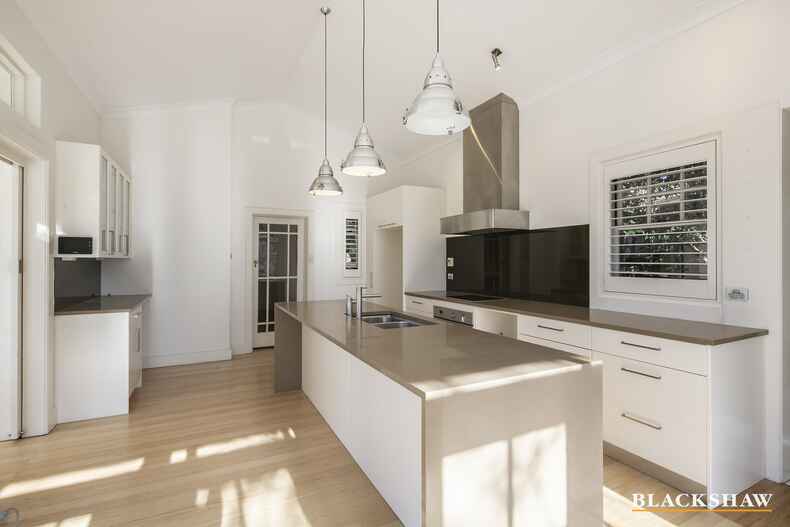 65 Empire Circuit Forrest 65 Empire Circuit Forrest