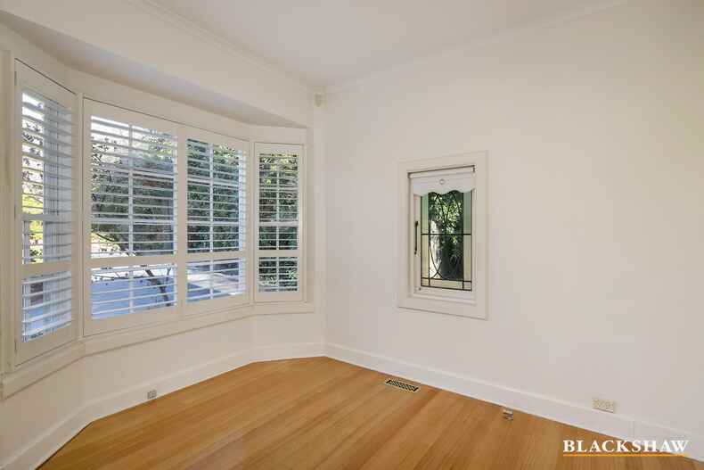 65 Empire Circuit Forrest 65 Empire Circuit Forrest