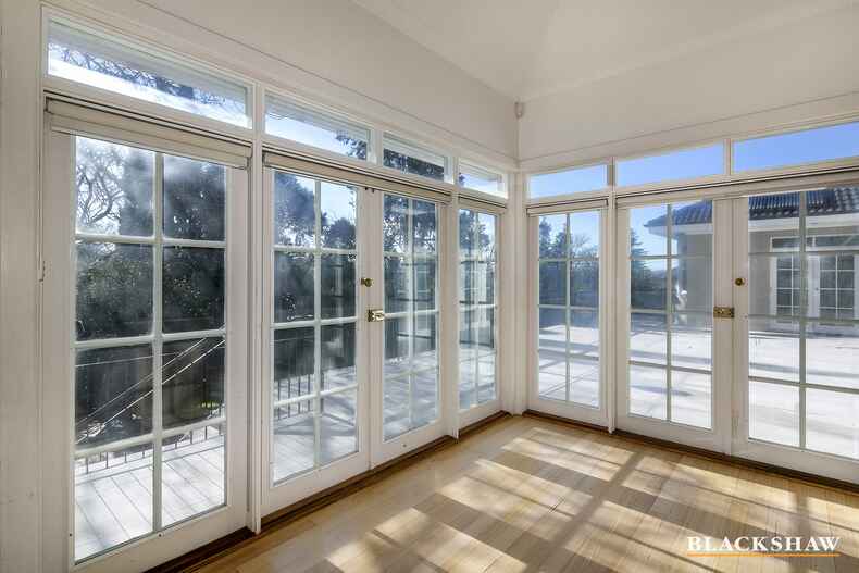 65 Empire Circuit Forrest 65 Empire Circuit Forrest