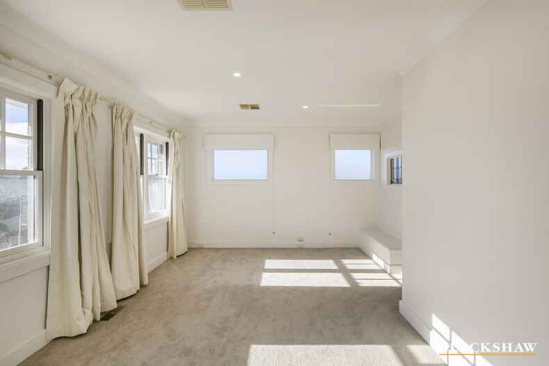 65 Empire Circuit Forrest 65 Empire Circuit Forrest