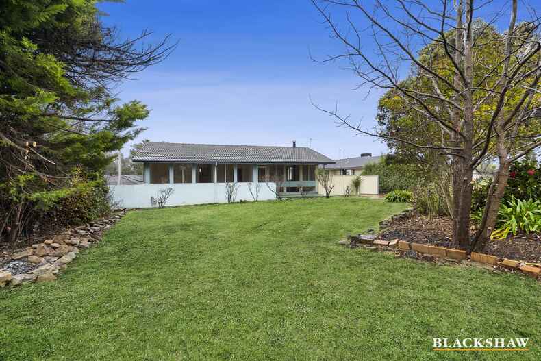 7 Millhouse Crescent Higgins 7 Millhouse Crescent Higgins