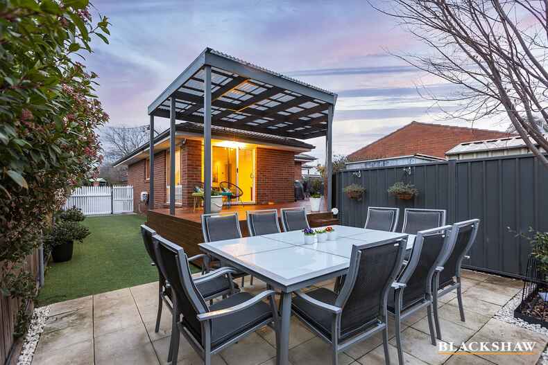 2/11 Bentham Street Yarralumla 2/11 Bentham Street Yarralumla