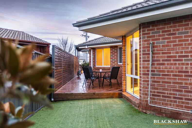 2/11 Bentham Street Yarralumla 2/11 Bentham Street Yarralumla