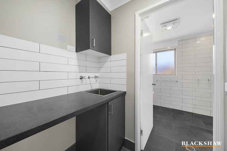 8 Miles Place Jerrabomberra