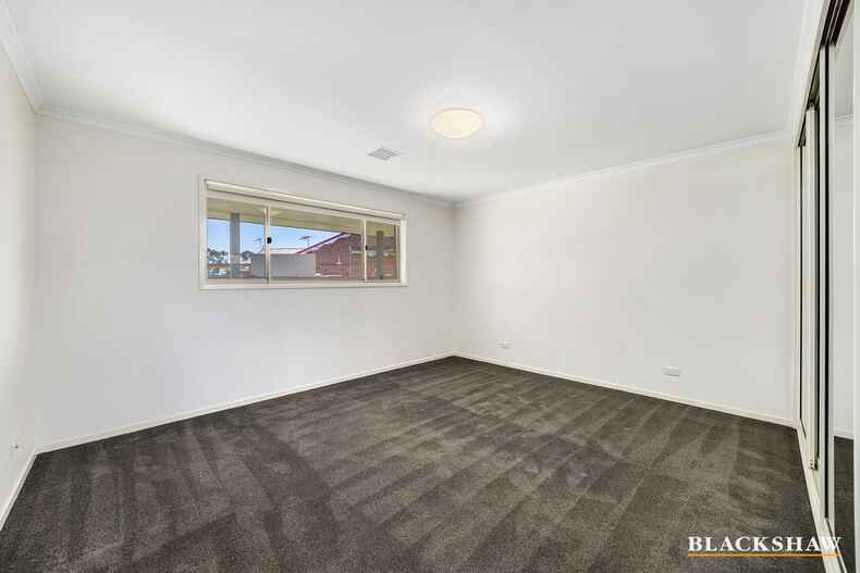 8 Miles Place Jerrabomberra