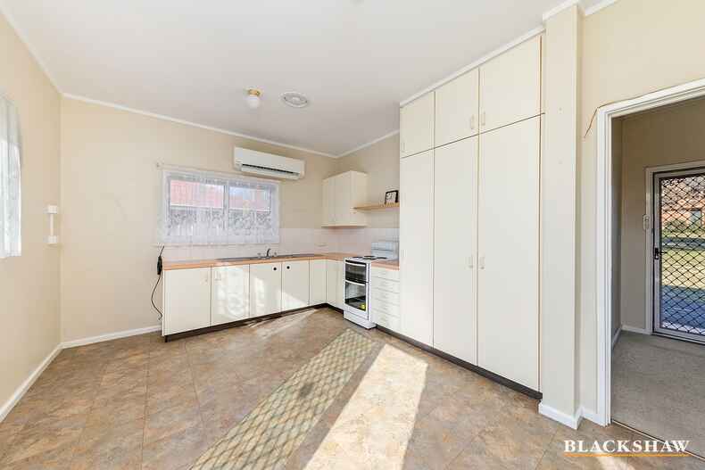 85 Stuart Street Narrabundah 85 Stuart Street Narrabundah