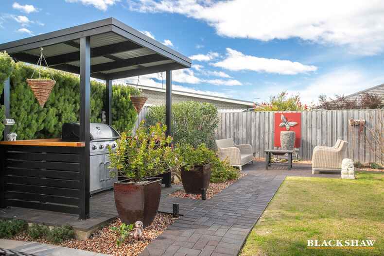 14 Bagarin Avenue Tomakin 14 Bagarin Avenue Tomakin