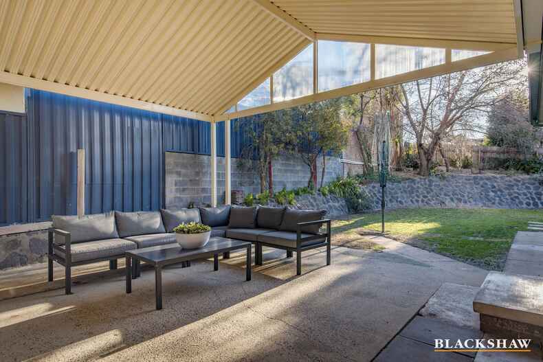 5  Araluen Street Fisher 5  Araluen Street Fisher