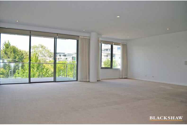 6/57 Eyre Street Kingston