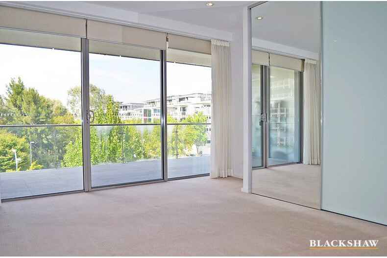 6/57 Eyre Street Kingston