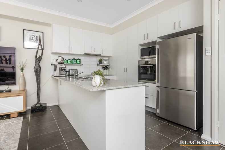 2/30 Bernacchi Street Mawson