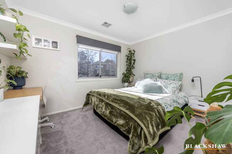 2/30 Bernacchi Street Mawson