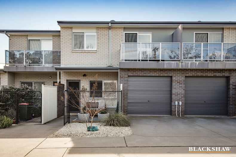 2/30 Bernacchi Street Mawson