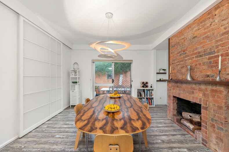 9 Ross Street O'Connor 9 Ross Street O'Connor