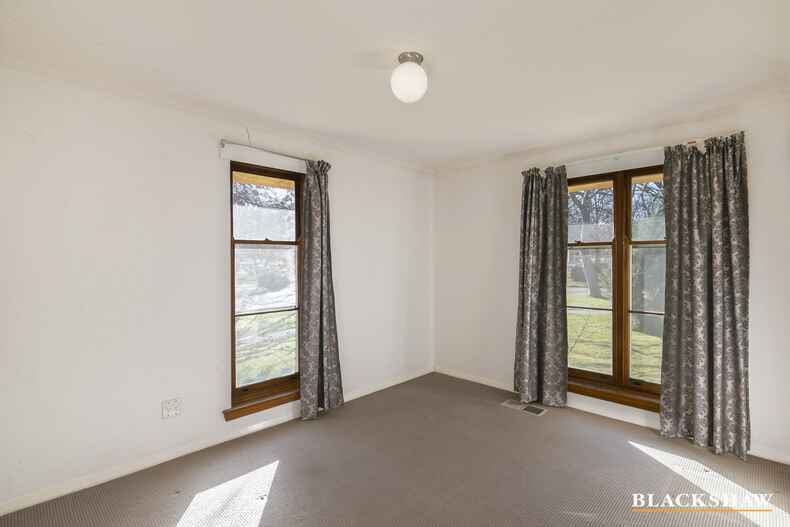 66 Schlich Street Yarralumla 66 Schlich Street Yarralumla