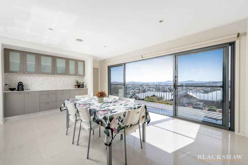 15 Lobelia Close Jerrabomberra