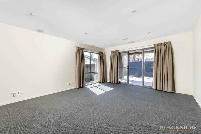 15 Lobelia Close Jerrabomberra