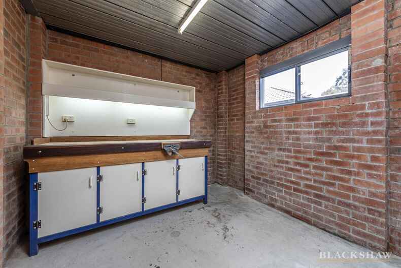 15 Lobelia Close Jerrabomberra