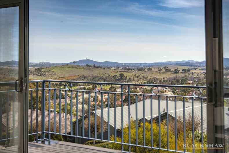 15 Lobelia Close Jerrabomberra