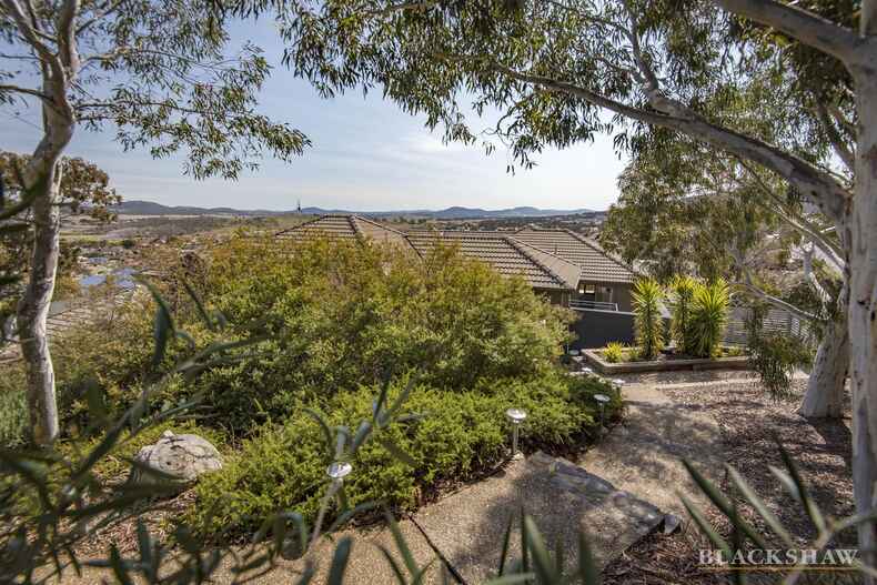 15 Lobelia Close Jerrabomberra