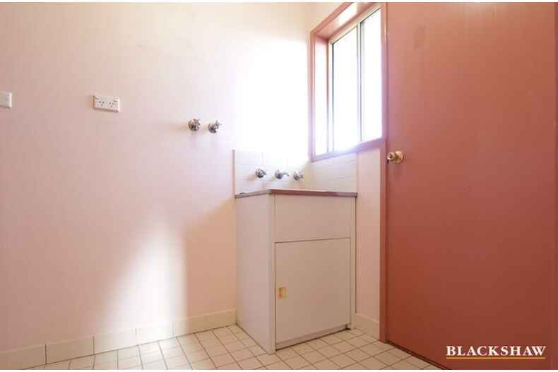 1/2 Ernest Street Queanbeyan 1/2 Ernest Street Queanbeyan